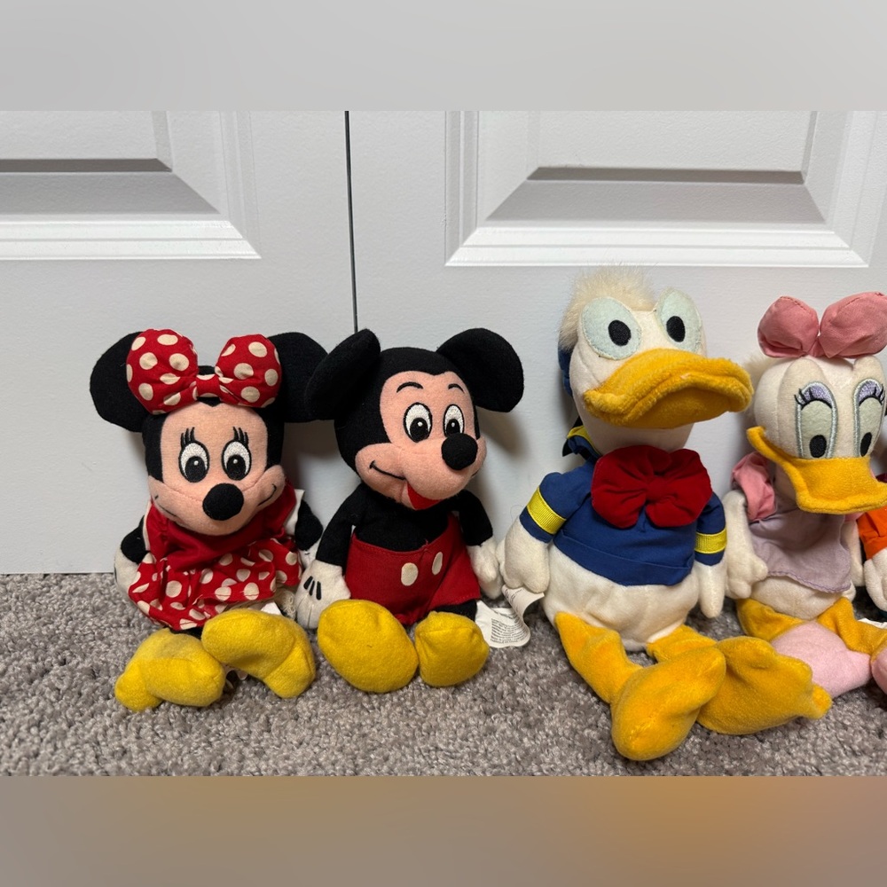 Mickey & Friends Disney Vintage beanie plushies - Picture 3 of 9